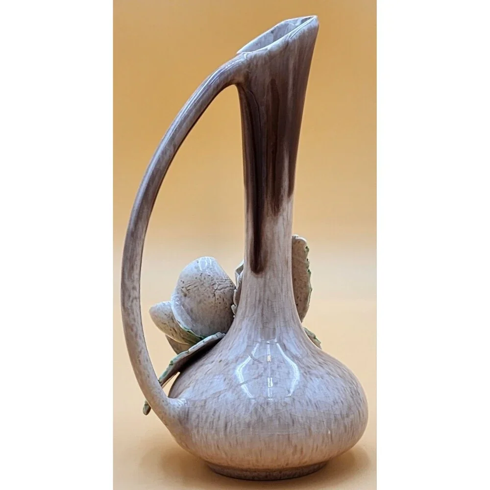 Vintage VEE JACKSON Pottery 7 1/2